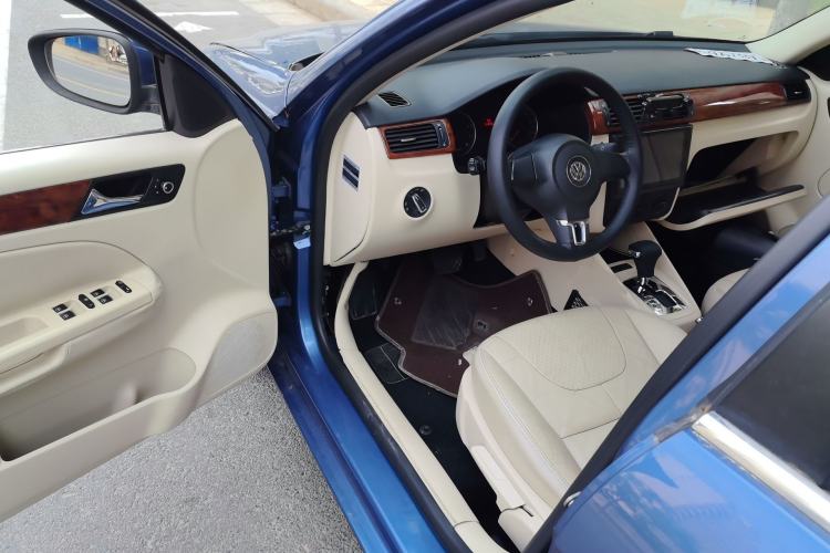 Used Volkswagen Bora 2011 1.6L Automatic Comfort Model Driver Seat