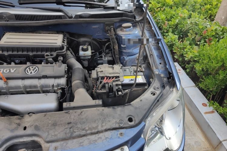 Used Volkswagen Bora 2011 1.6L Automatic Comfort Model Engine Bay Left