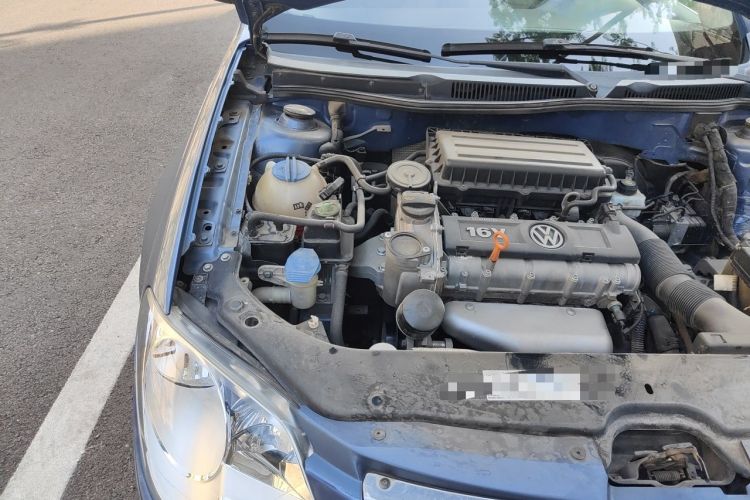 Used Volkswagen Bora 2011 1.6L Automatic Comfort Model Engine Bay Right