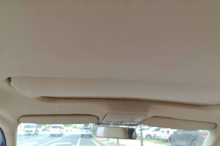 Used Volkswagen Bora 2011 1.6L Automatic Comfort Model Headliner
