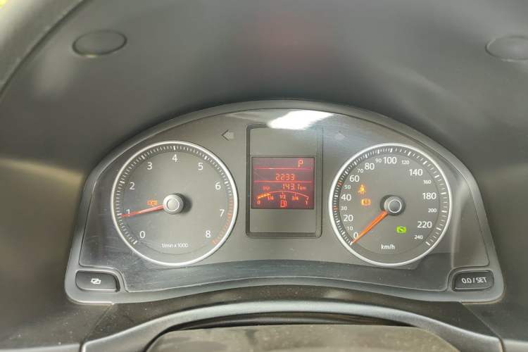 Used Volkswagen Bora 2011 1.6L Automatic Comfort Model Instrument Cluster