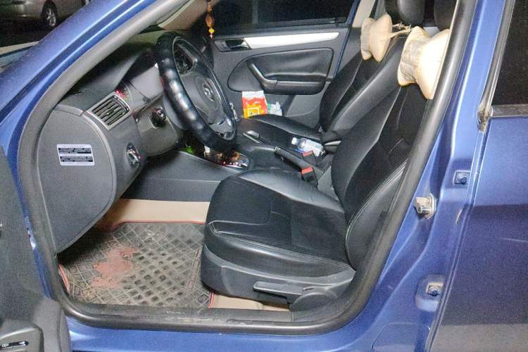 Used Volkswagen Bora 2011 1.4T Automatic Comfort Model Left Front Seat