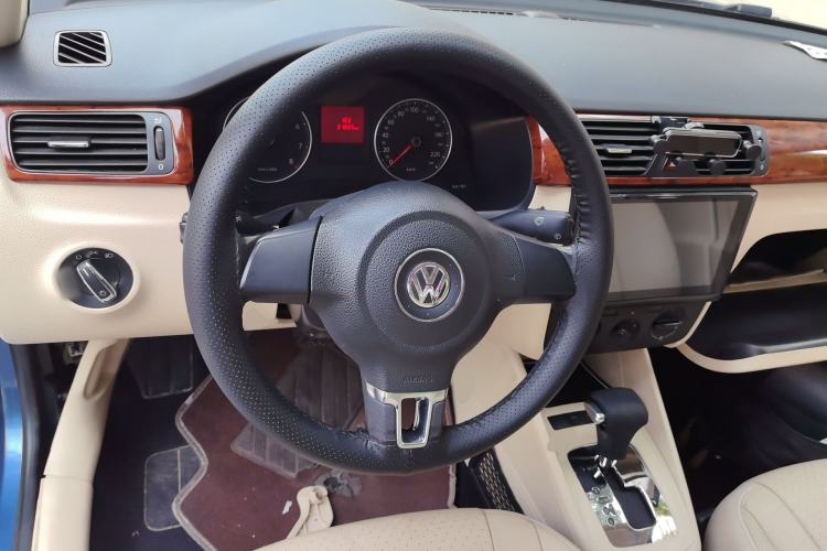 Used Volkswagen Bora 2011 1.6L Automatic Comfort Model Steering Wheel