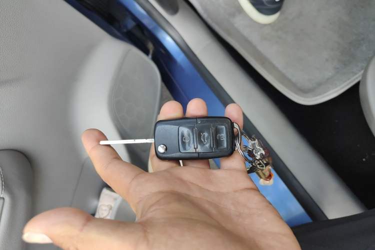 Used Volkswagen Bora 2011 1.6L Automatic Comfort Model Vehicle Key