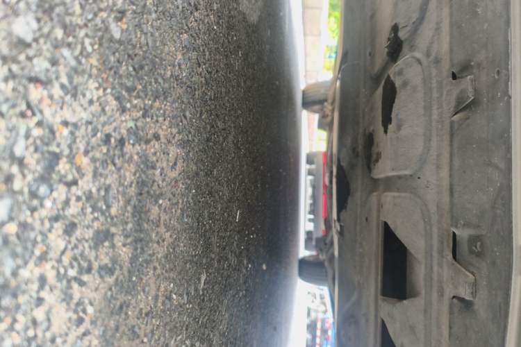 Used Volkswagen Bora 2011 1.6L Automatic Fashion Edition Chassis Front