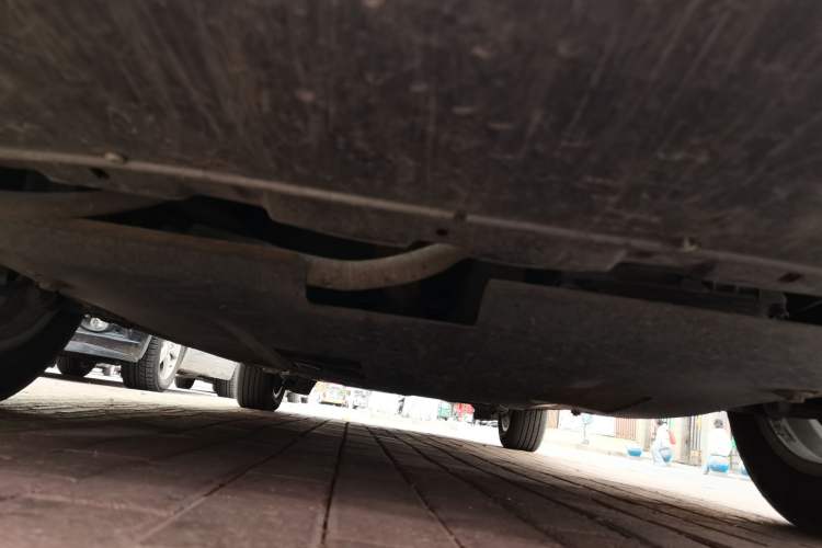 Used Volkswagen Bora 2011 1.6L Automatic Comfort Model Chassis Front