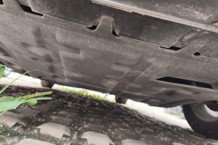 Used Volkswagen Bora 2011 1.6L Automatic Fashion Edition Chassis Front