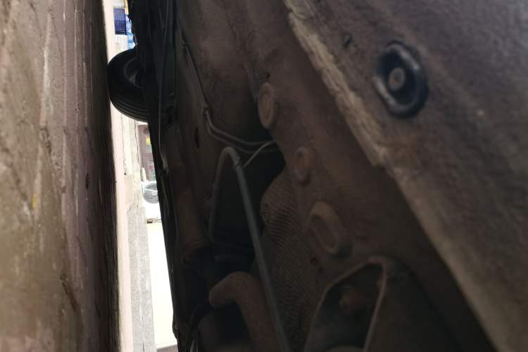 Used Volkswagen Bora 2011 1.6L Automatic Comfort Model Chassis Rear Left