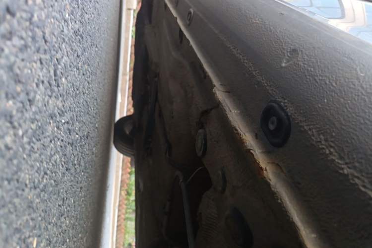 Used Volkswagen Bora 2011 1.6L Manual Fashion Edition Chassis Rear Left