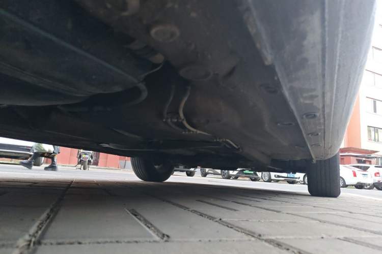 Used Volkswagen Bora 2011 1.6L Manual Comfort Version Chassis Rear Right