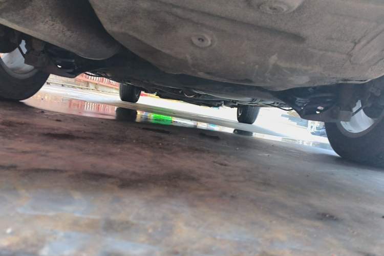 Used Volkswagen Bora 2011 1.6L Manual Comfort Version Chassis Rear