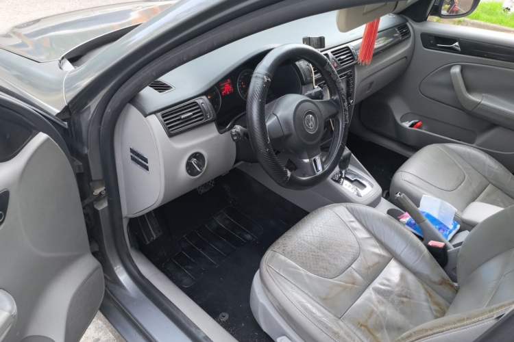 Used Volkswagen Bora 2011 1.6L Automatic Comfort Model Driver Seat