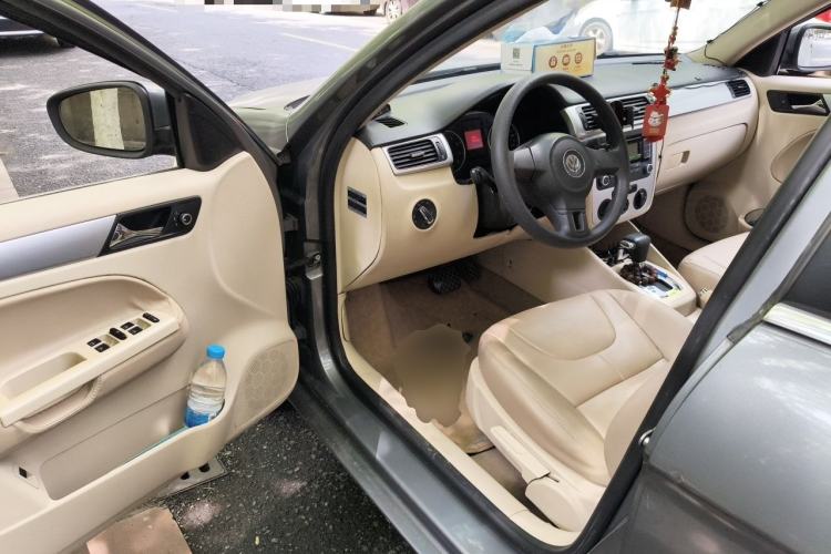 Used Volkswagen Bora 2011 1.6L Automatic Fashion Edition Driver Seat