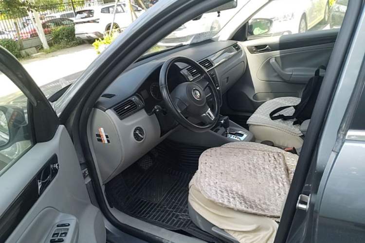 Used Volkswagen Bora 2011 1.6L Automatic Comfort Model Driver Seat
