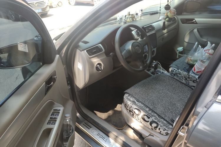 Used Volkswagen Bora 2011 1.6L Automatic Fashion Edition Driver Seat