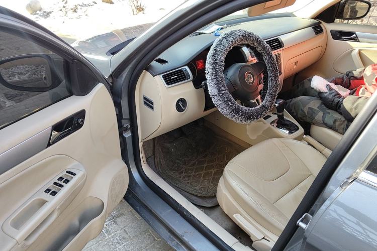 Used Volkswagen Bora 2011 1.4T Automatic Comfort Model Driver Seat