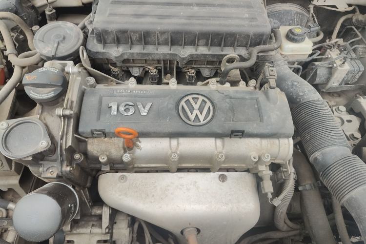 Used Volkswagen Bora 2011 1.6L Manual Fashion Edition Engine Bay