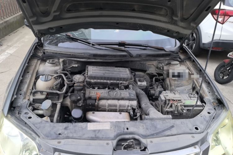 Used Volkswagen Bora 2011 1.6L Automatic Comfort Model Engine Bay