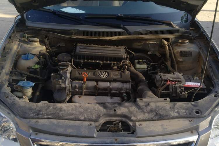 Used Volkswagen Bora 2011 1.6L Automatic Fashion Edition Engine Bay