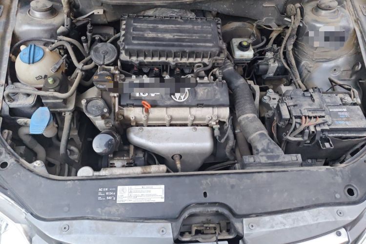 Used Volkswagen Bora 2011 1.6L Manual Comfort Version Engine Bay