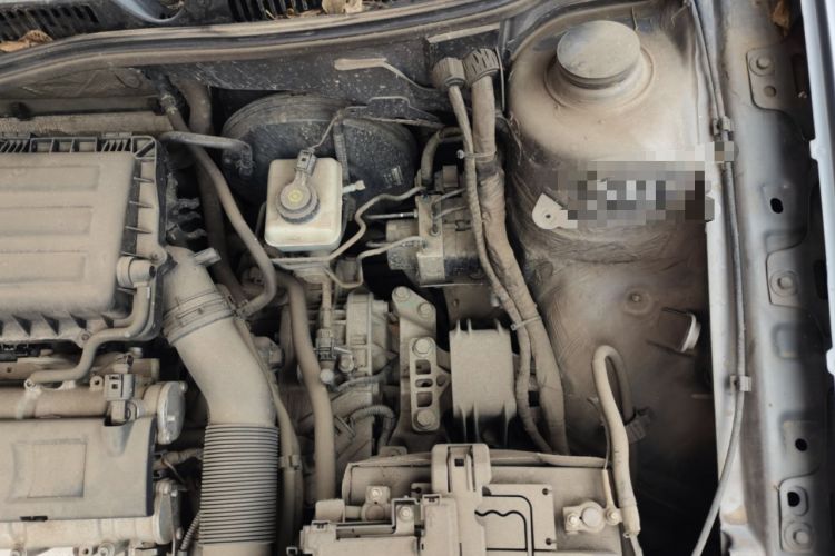 Used Volkswagen Bora 2011 1.6L Automatic Comfort Model Engine Bay Left