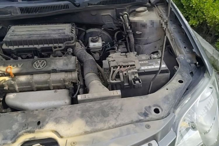 Used Volkswagen Bora 2011 1.6L Automatic Comfort Model Engine Bay Left