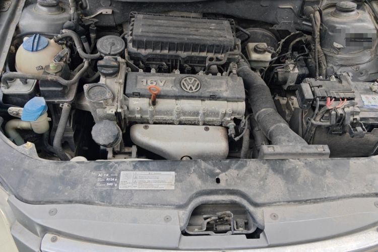 Used Volkswagen Bora 2011 1.6L Automatic Fashion Edition Engine Bay