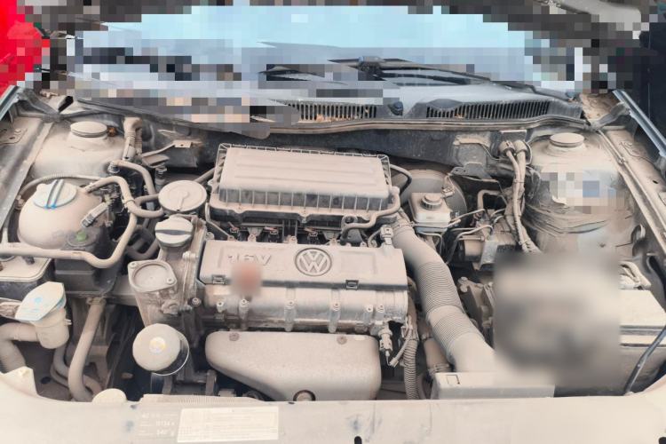 Used Volkswagen Bora 2011 1.6L Automatic Fashion Edition Engine Bay