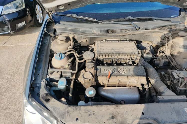 Used Volkswagen Bora 2011 1.6L Automatic Comfort Model Engine Bay Right