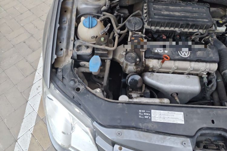 Used Volkswagen Bora 2011 1.6L Manual Comfort Version Engine Bay Right