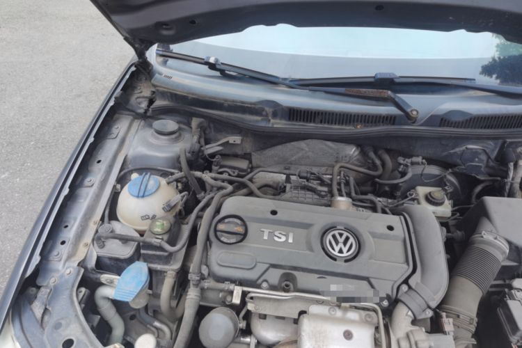 Used Volkswagen Bora 2011 1.4T Automatic Comfort Model Engine Bay Right