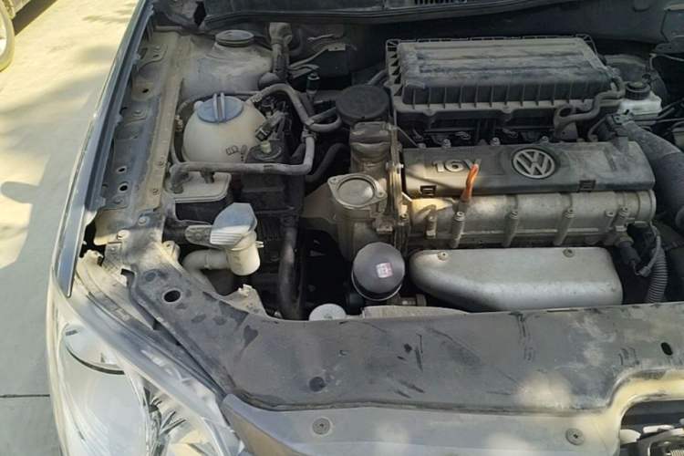 Used Volkswagen Bora 2011 1.6L Automatic Comfort Model Engine Bay Right