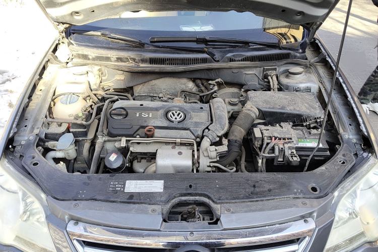 Used Volkswagen Bora 2011 1.4T Automatic Comfort Model Engine Bay
