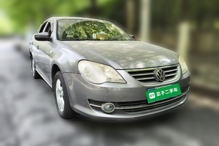 Used Volkswagen Bora 2011 1.6L Automatic Fashion Edition Front Right 45 Deg