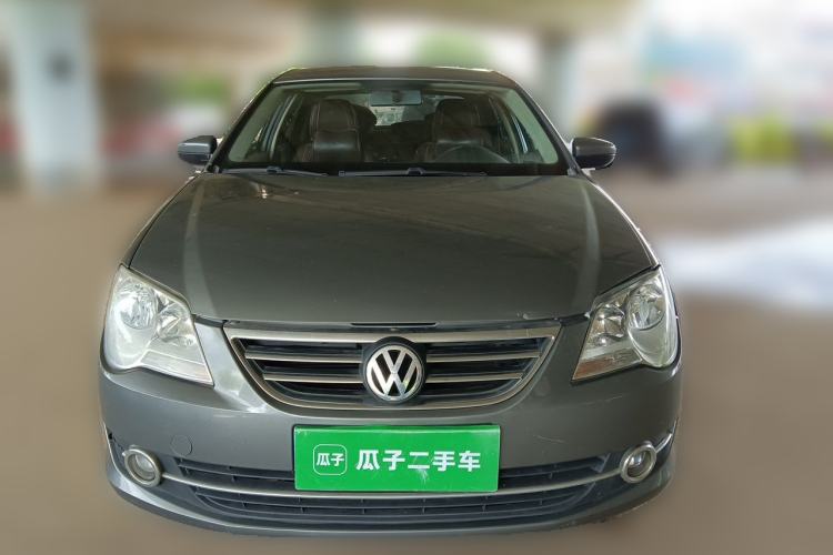 Used Volkswagen Bora 2011 1.6L Manual Fashion Edition Front
