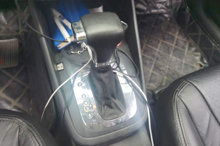Used Volkswagen Bora 2011 1.4T Automatic Comfort Model Gear Lever