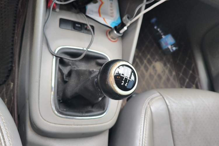 Used Volkswagen Bora 2011 1.6L Manual Comfort Version Gear Lever