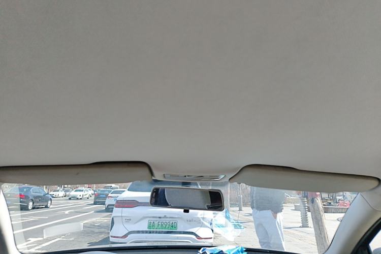 Used Volkswagen Bora 2011 1.6L Manual Fashion Edition Headliner