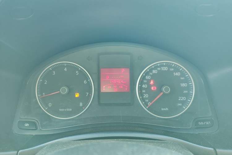 Used Volkswagen Bora 2011 1.6L Automatic Comfort Model Instrument Cluster