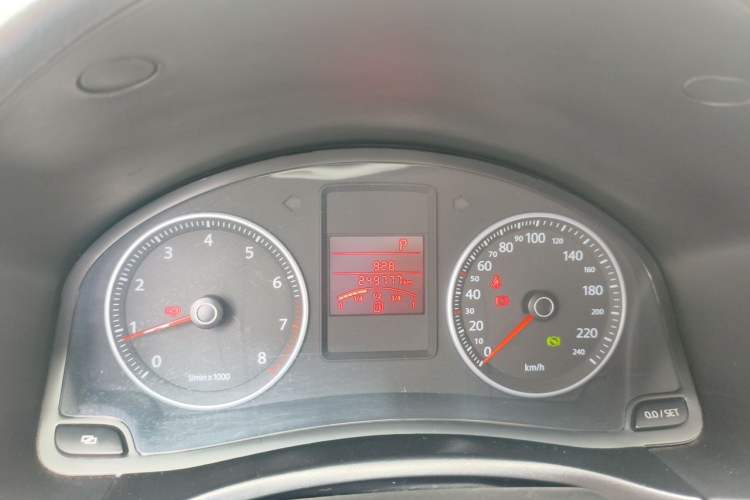 Used Volkswagen Bora 2011 1.6L Automatic Fashion Edition Instrument Cluster