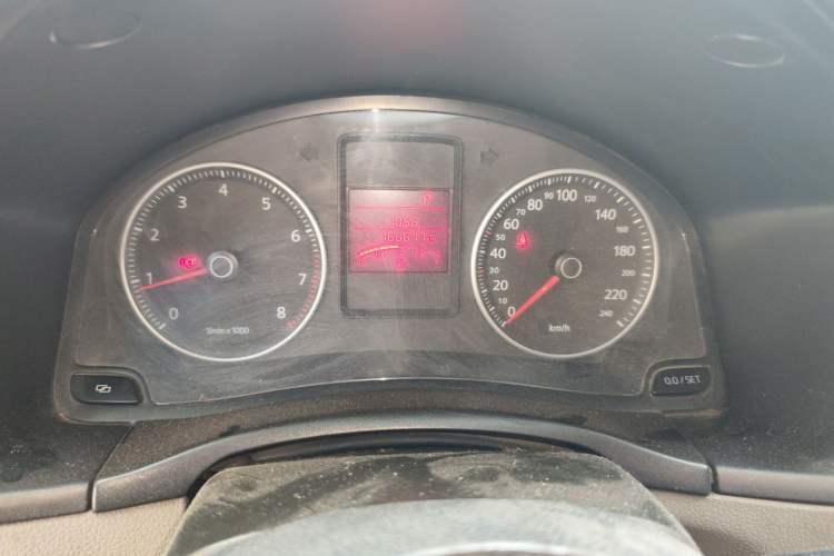 Used Volkswagen Bora 2011 1.6L Automatic Luxury Model Instrument Cluster