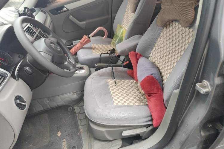 Used Volkswagen Bora 2011 1.6L Automatic Fashion Edition Left Front Seat
