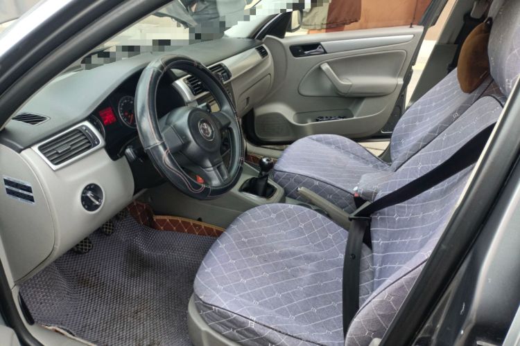 Used Volkswagen Bora 2011 1.6L Manual Fashion Edition Left Front Seat
