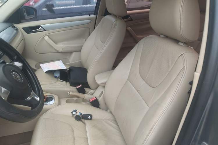 Used Volkswagen Bora 2011 1.4T Automatic Comfort Model Left Front Seat