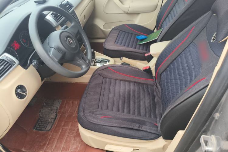 Used Volkswagen Bora 2011 1.6L Automatic Fashion Edition Left Front Seat