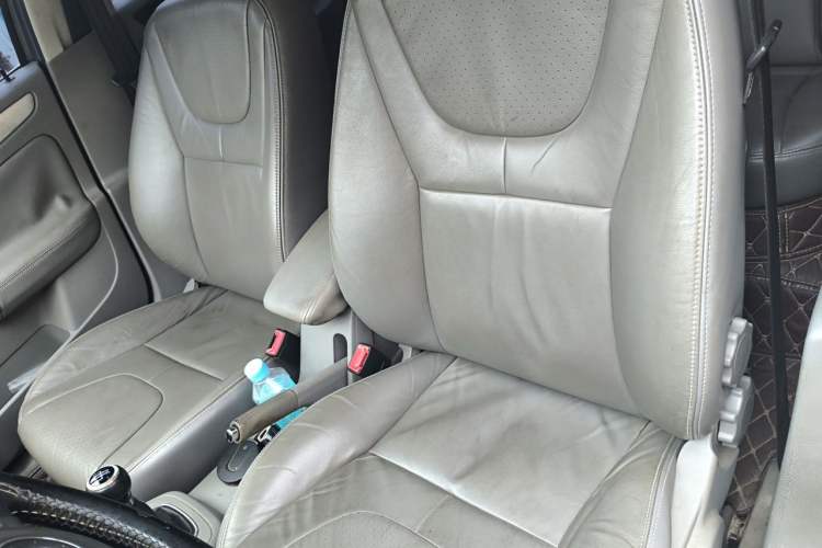 Used Volkswagen Bora 2011 1.6L Manual Comfort Version Left Front Seat