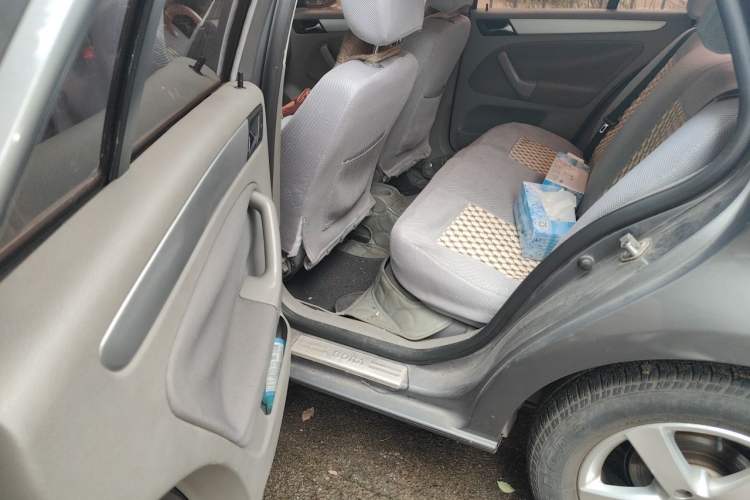 Used Volkswagen Bora 2011 1.6L Automatic Fashion Edition Left Rear Seat