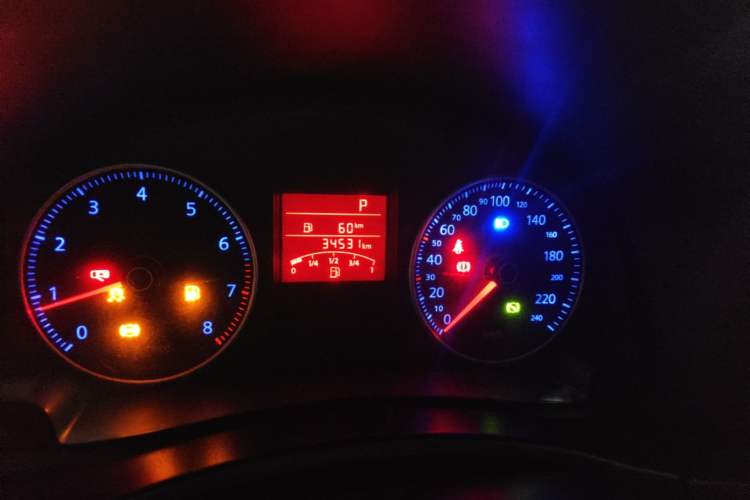 Used Volkswagen Bora 2011 1.6L Automatic Fashion Edition Odometer Close Up
