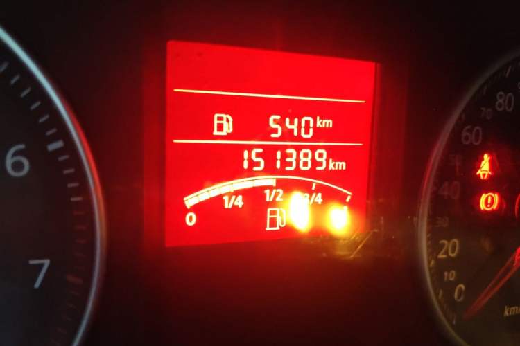 Used Volkswagen Bora 2011 1.6L Manual Comfort Version Odometer Close Up