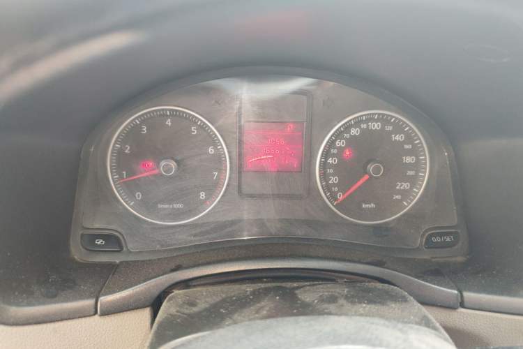 Used Volkswagen Bora 2011 1.6L Automatic Luxury Model Odometer Close Up